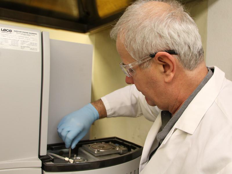 Dragan Miskovic maintaining nitrogen analyzer